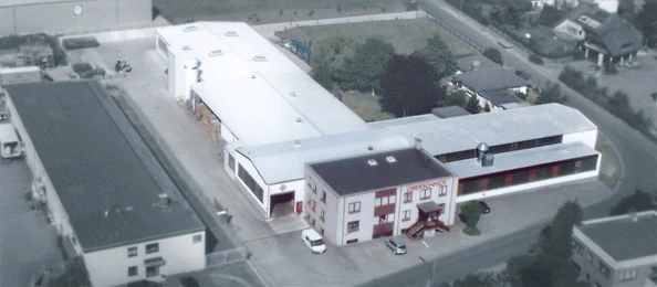 Luftbild der Firma Oberschmidt am Gartenkamp in Westerkappeln mit Bürogebäude und Hallen